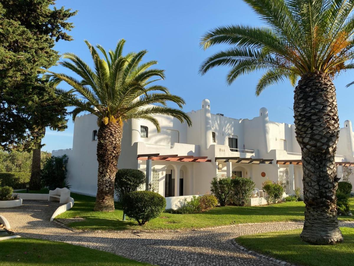 Superb Beach Townhouse At Vila Gaivota Resort Ferragudo (Faro) Exterior foto