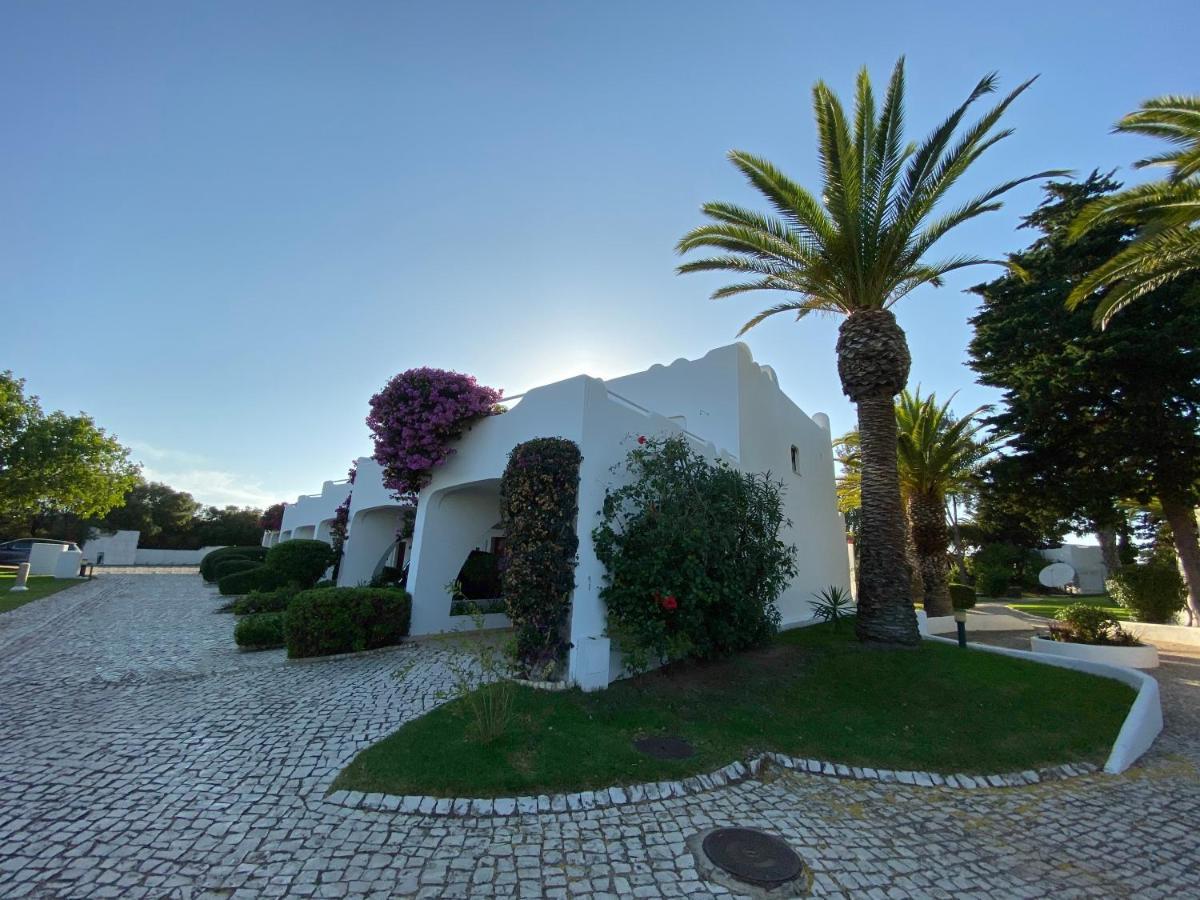 Superb Beach Townhouse At Vila Gaivota Resort Ferragudo (Faro) Exterior foto