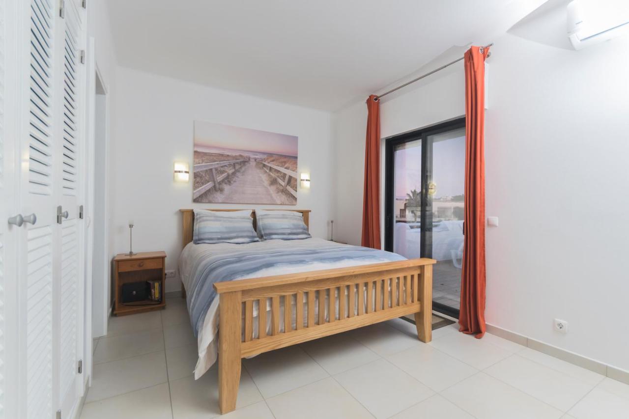 Superb Beach Townhouse At Vila Gaivota Resort Ferragudo (Faro) Exterior foto